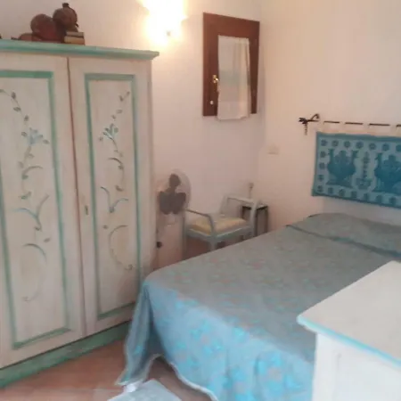 Palazzina Albatros 아파트 골푸아랑시